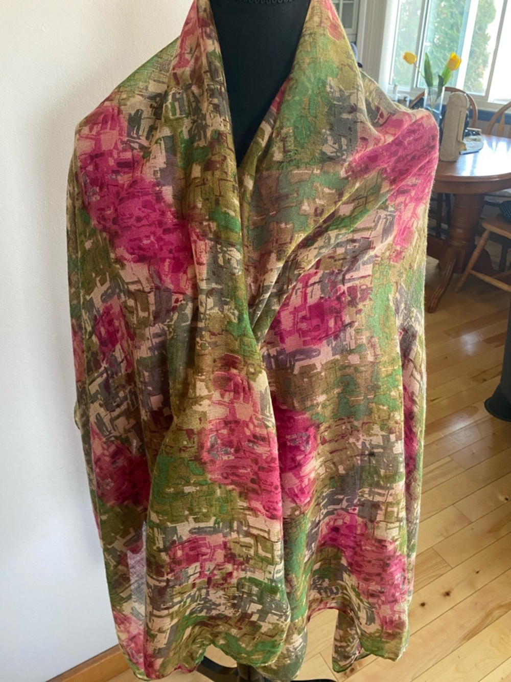 Women’s Floral Pattern Lightweight Wrap Scarf - Pink & Green